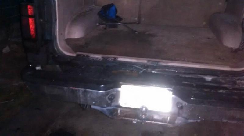 Queman intencionalmente un vehículo en la colonia Acoros 2 de Piedras Negras