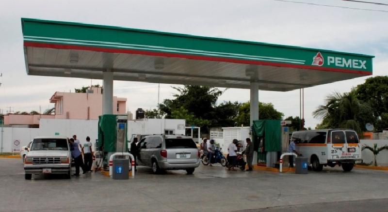 Automovilistas en Piedras Negras visitan hasta 7 gasolineras para conseguir combustible