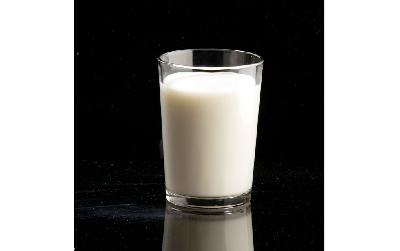 Mexicanos beben poca leche