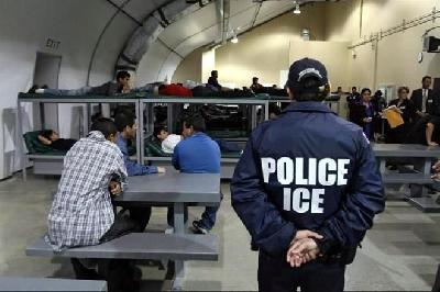 Manda EU a jueces de migración a frontera con México