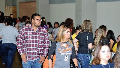 Regresan a clases este lunes 16 mil estudiantes del Distrito Escolar de Eagle Pass