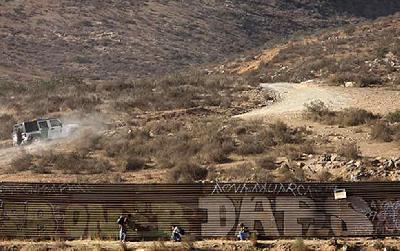 Por tercer mes al hilo, aumentan arrestos de indocumentados en frontera sur de EU