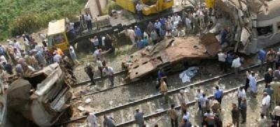 Confirman 36 muertos y más de 70 heridos en choque de dos trenes en Egipto