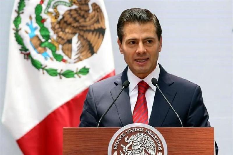 Consulta Peña lista de 4 tapados del PRI