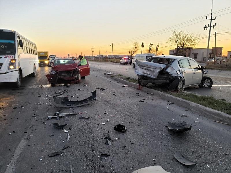 Choque Carambola De Veh Culos En La Carretera Deja Varios