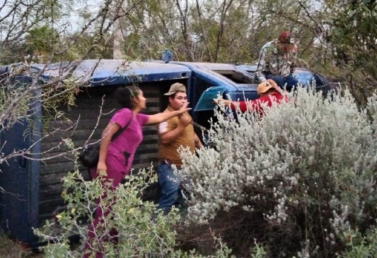 Aparatosa Volcadura Sufre Habitante De Zaragoza En La Carretera Morelos