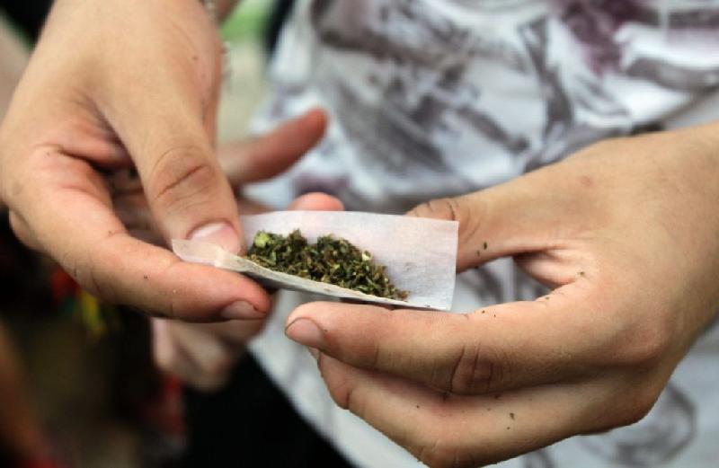 ¿Sabe usted cuánto cuesta un poco de droga en Piedras Negras y lo fácil que es conseguirla?