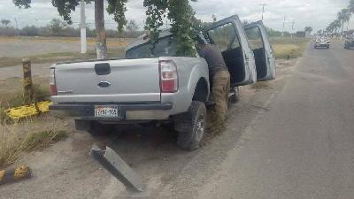Descuido al volante provoca accidente en el tramo Allende-Morelos