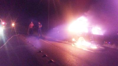 Tras accidente, arde una camioneta en puente Morelos-Allende, hubo un lesionado