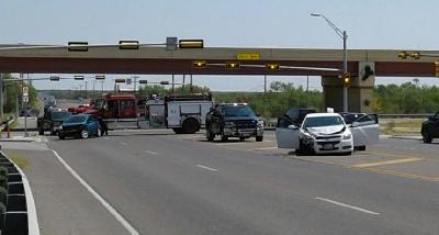 Se registra fuerte accidente en el cruce de la carretera a El Indio y Loop 480