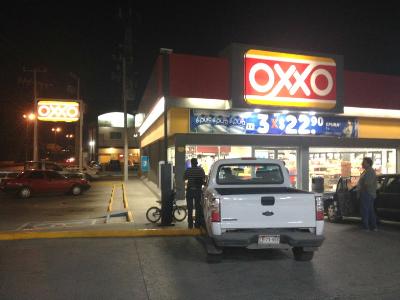 No ha sido ubicado el asaltante de tienda Oxxo el domingo por la noche