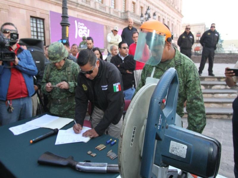 Inicia en Coahuila el canje de armas de fuego por gratificación económica