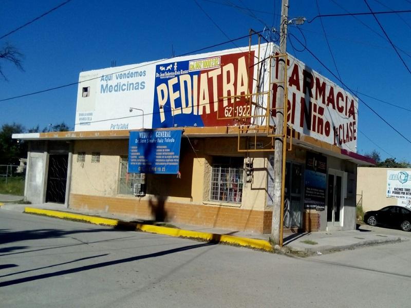 A punta de cuchillo asaltaron una farmacia en el municipio de Allende