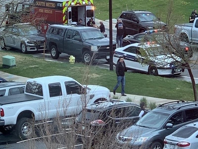 Varios heridos dejó tiroteo en escuela de Colorado