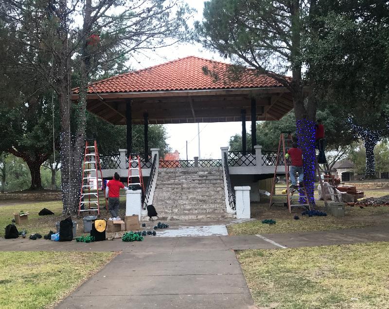Concluirá en diciembre la remodelación del kiosko de la plaza San Juan de Eagle Pass 