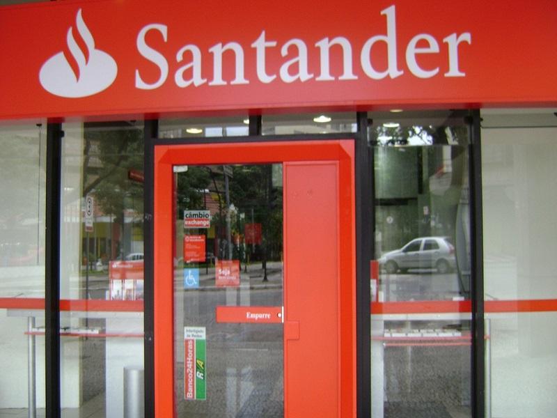 Reportan fallas en App de Santander en plena quincena