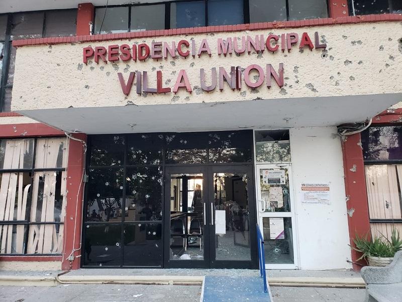 Blindan Villa Unión tras enfrentamiento que dejó al menos 9 muertos