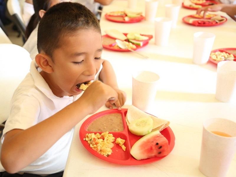 Fortalece Coahuila los desayunos escolares en el nivel básico