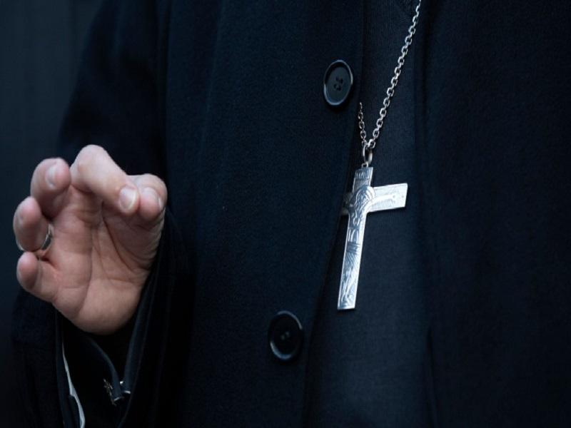 Investigan a 426 sacerdotes por abuso sexual en México