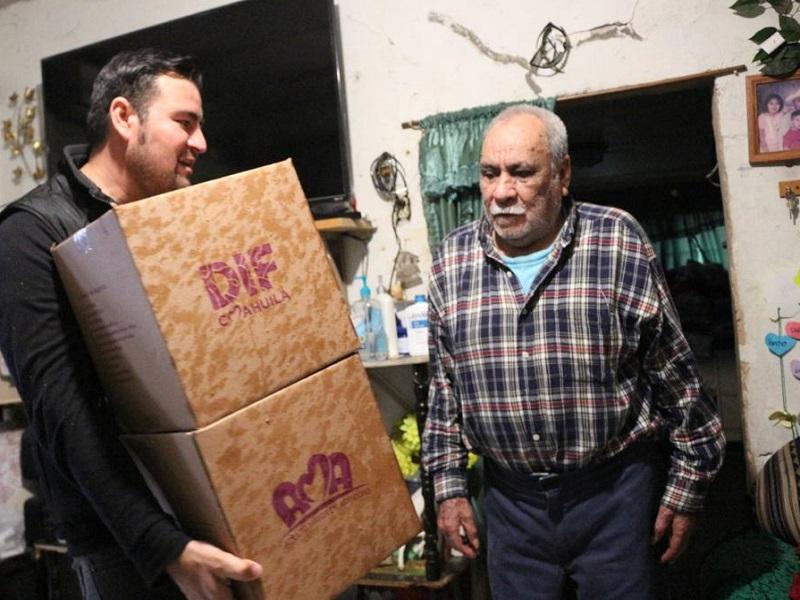 Entrega DIF Coahuila apoyos alimentarios a adultos mayores en la Región Norte