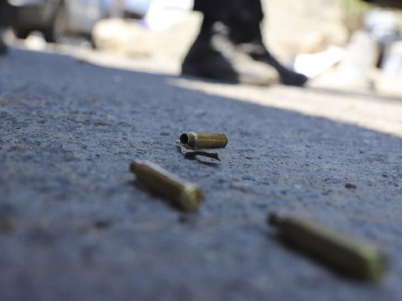 Ataca comando armado en Monclova; matan a joven y otro resulta herido