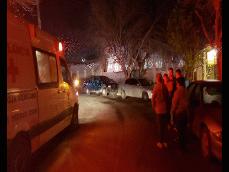 Sujetos propinan brutal golpiza a un hombre en Piedras Negras
