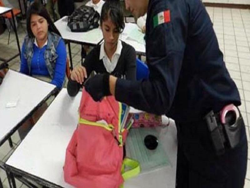 No hemos encontrado nada en operativos mochila que obligue a informar a las autoridades: Educaci&oacute;n. (video) 