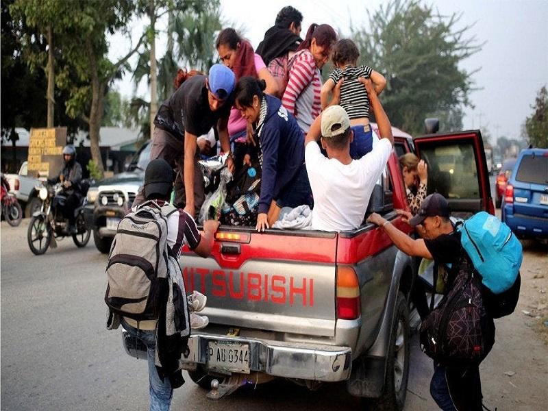 Avanza hacia México la segunda caravana de migrantes hondureños