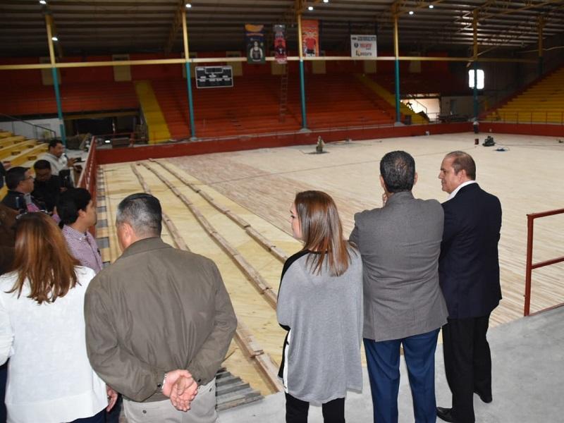 Alcalde supervisa rehabilitación del Auditorio Santiago V. González. (VIDEO)