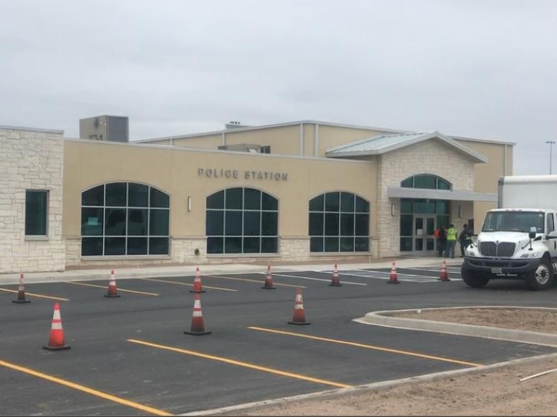 Este viernes será inaugurado nuevo edificio de la Policía de Eagle Pass, operará hasta marzo. (video)
