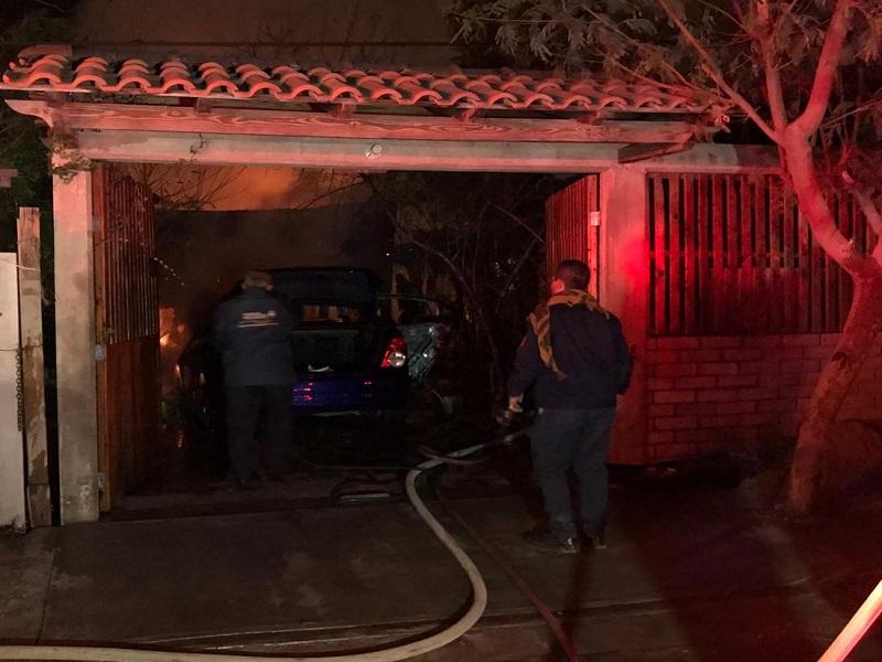 Incendio en taller de carpintería y un domicilio en Piedras Negras deja daños totales