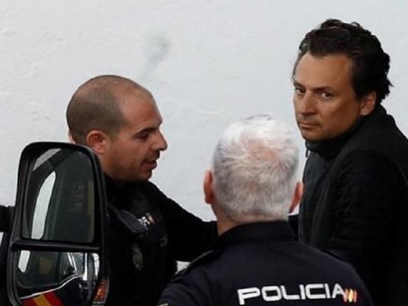Determinan en Espa&ntilde;a mantener en prisi&oacute;n a Emilio Lozoya