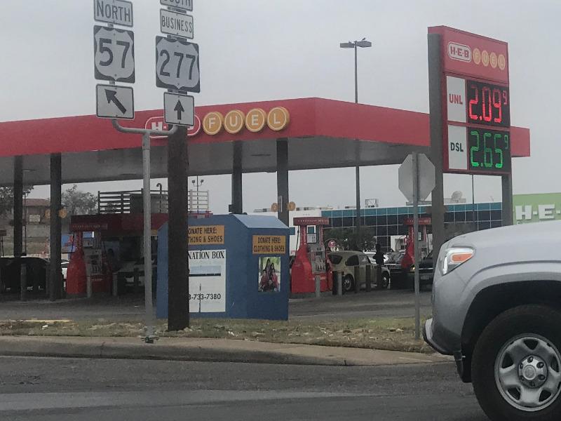 Otra vez bajó el precio del galón de gasolina en Eagle Pass, cuesta 2.09 dólares
