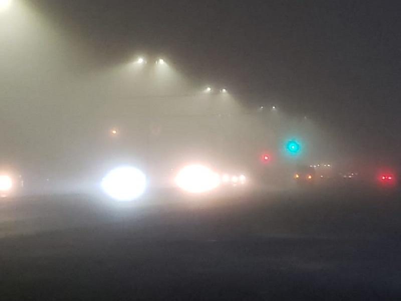 Por densa niebla cierran tramo de la autopista Saltillo-Monterrey