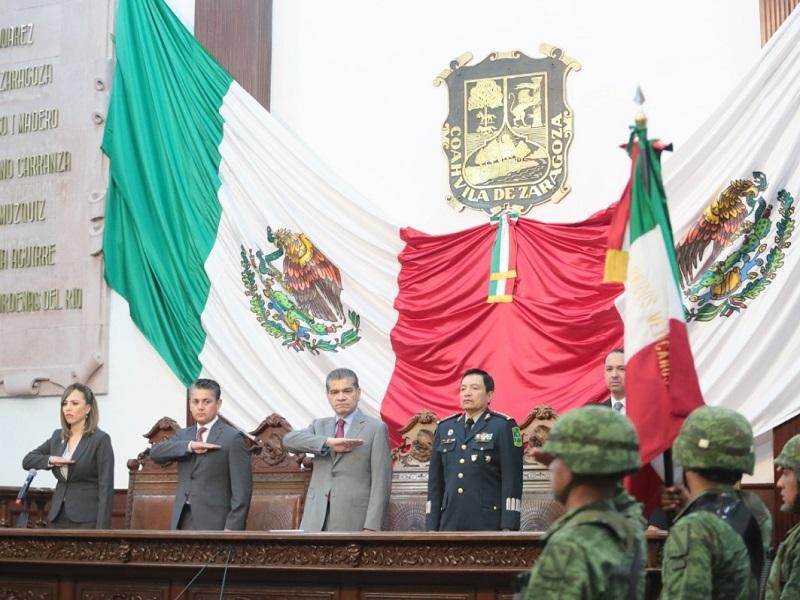 Reconocen al Ej&eacute;rcito Nacional en Sesi&oacute;n Solemne de la LXI Legislatura
