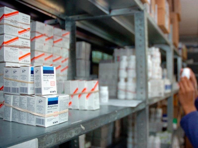 Hacienda se encarga de compras consolidadas, justifica IMSS ante falta de medicamentos 