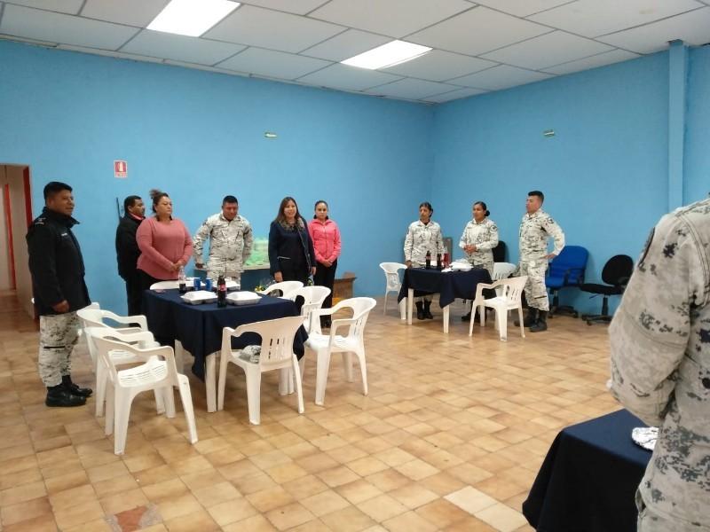 Reconoce labor del ej&eacute;rcito alcaldesa de Villa Uni&oacute;n 