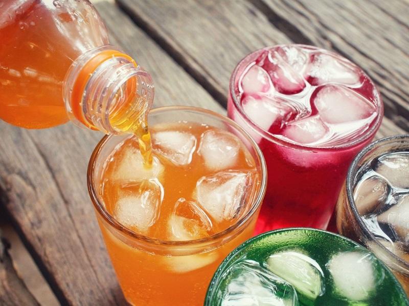 Evitar bebidas gaseosas favorece la salud