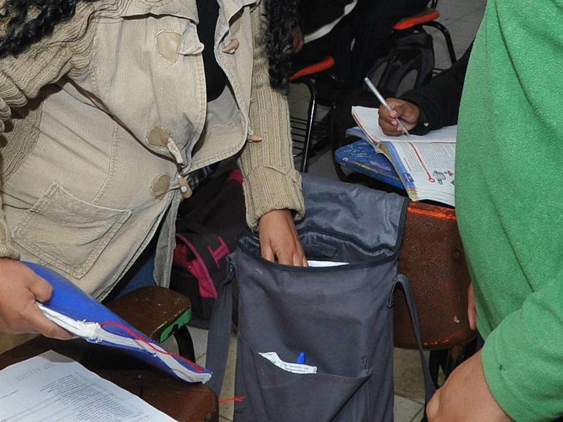 No se han detectado drogas o armas en operativos mochila, dice supervisor de secundarias