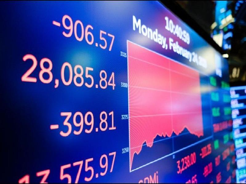 Se desploma Wall Street por avance de coronavirus; Dow Jones perdió 3.56%