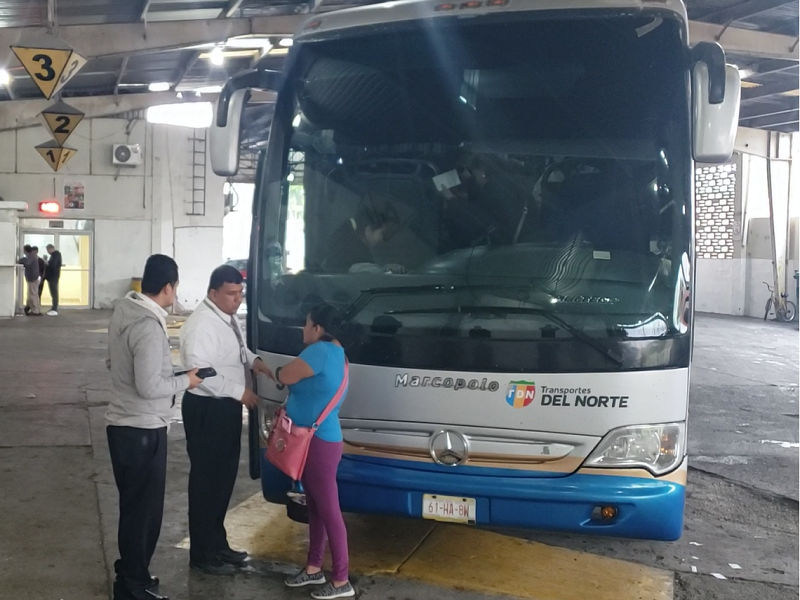 Solo 5 minutos acude personal de salud a la Central de Autobuses para difundir informaci&oacute;n sobre coronavirus (video)