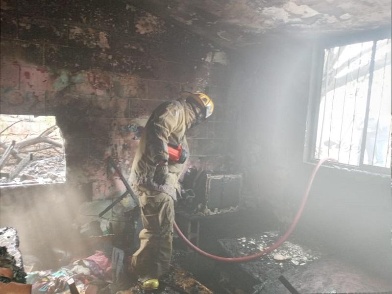 Daños materiales dejó incendio en un domicilio de Piedras Negras