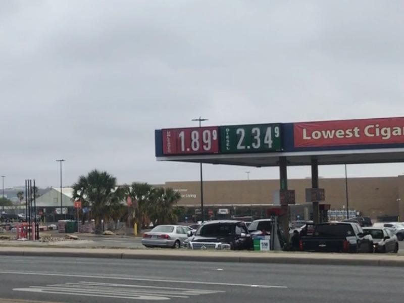 Se mantiene a la baja el precio de la gasolina en Eagle Pass, el galón cuesta 1.89 dólares 