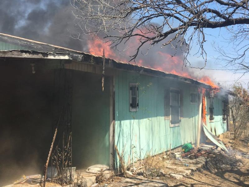 Se incendió casa abandonada del sector Loma Bonita en Eagle Pass, no hubo lesionados
