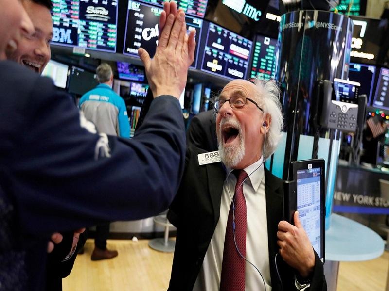 Repunta Wall Street tras declaratoria de emergencia por coronavirus