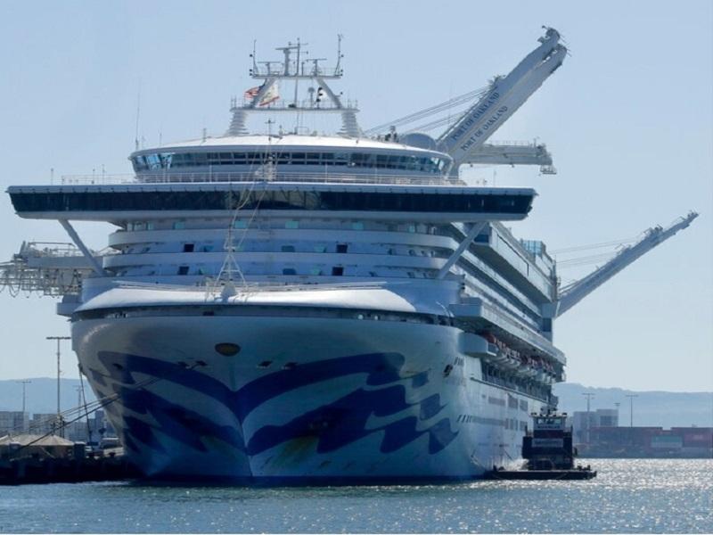 Suspende Trump cruceros por pandemia de coronavirus