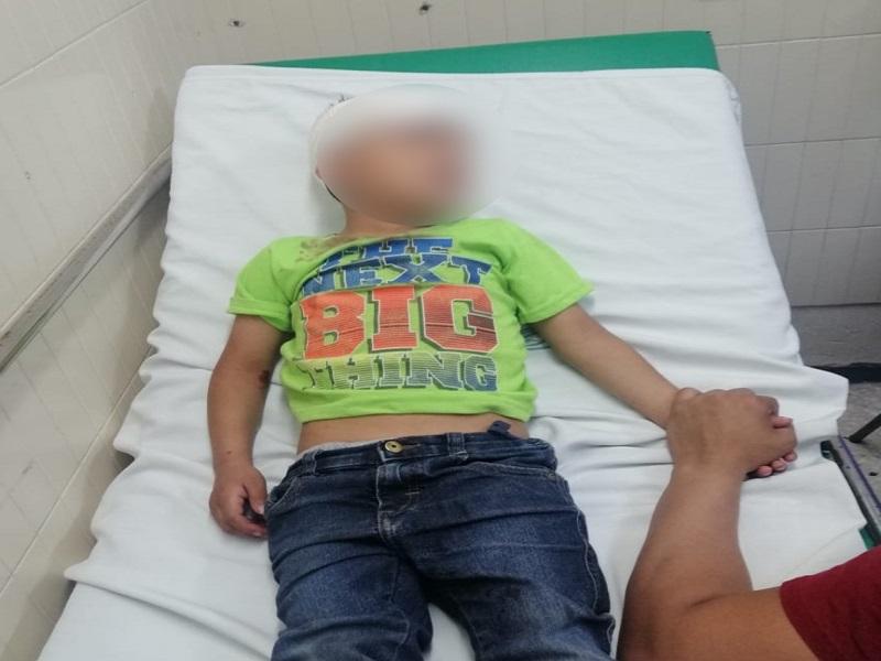 Cae menor de 5 a&ntilde;os del segundo piso de una vivienda en Piedras Negras 
