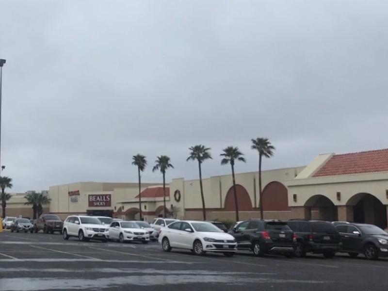 Mall de Las &Aacute;guilas reduce su horario para evitar contagios de coronavirus