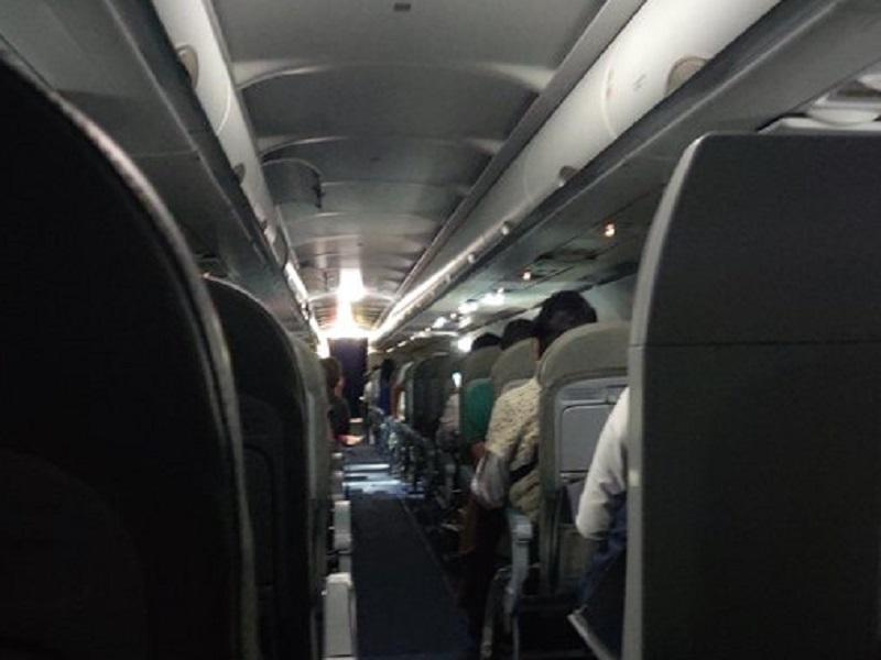 Primer grupo de mexicanos varados en Per&uacute; por el Covid-19 llega a Canc&uacute;n