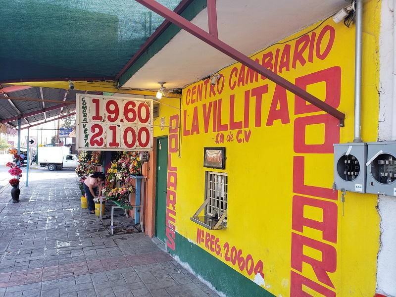 Llega a 21 pesos el dólar en Piedras Negras por pandemia del coronavirus